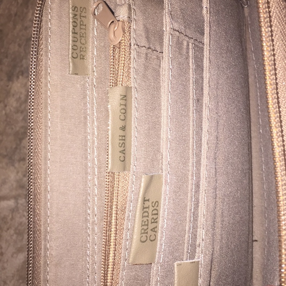 Rosetti Wallet - Picture 2 of 3
